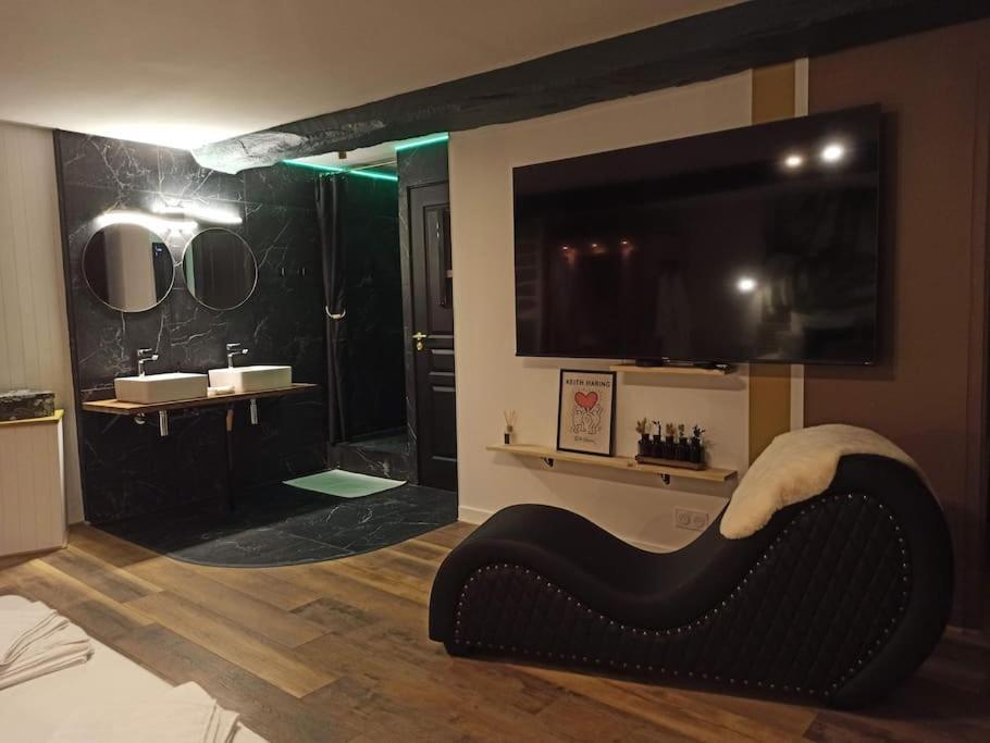 L'Etreinte, Gite De Charme Avec Jacuzzi Interieur Et Sauna Guéméné-sur-Scorff Esterno foto