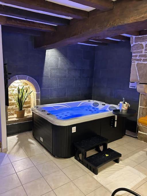 L'Etreinte, Gite De Charme Avec Jacuzzi Interieur Et Sauna Guéméné-sur-Scorff Esterno foto