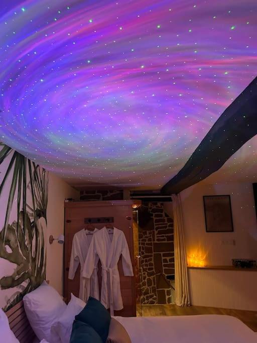 L'Etreinte, Gite De Charme Avec Jacuzzi Interieur Et Sauna Guéméné-sur-Scorff Esterno foto